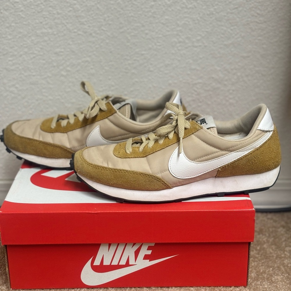 Nike Daybreak ‘Rattan’